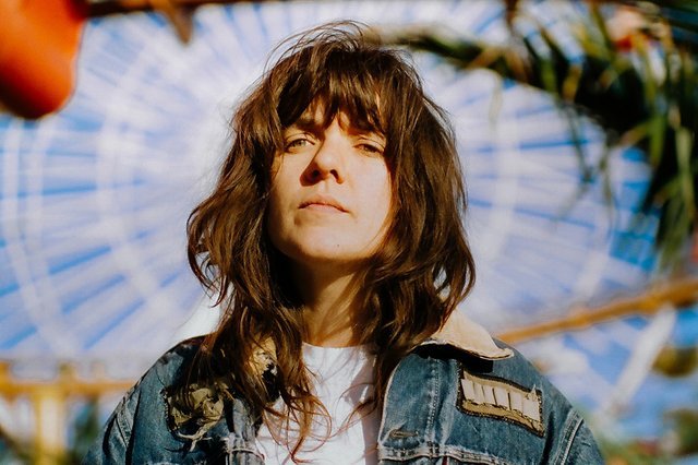 CourtneyBarnett-17---Colour_Portrait-(credit-Pooneh-Ghana)---High-Res.jpg