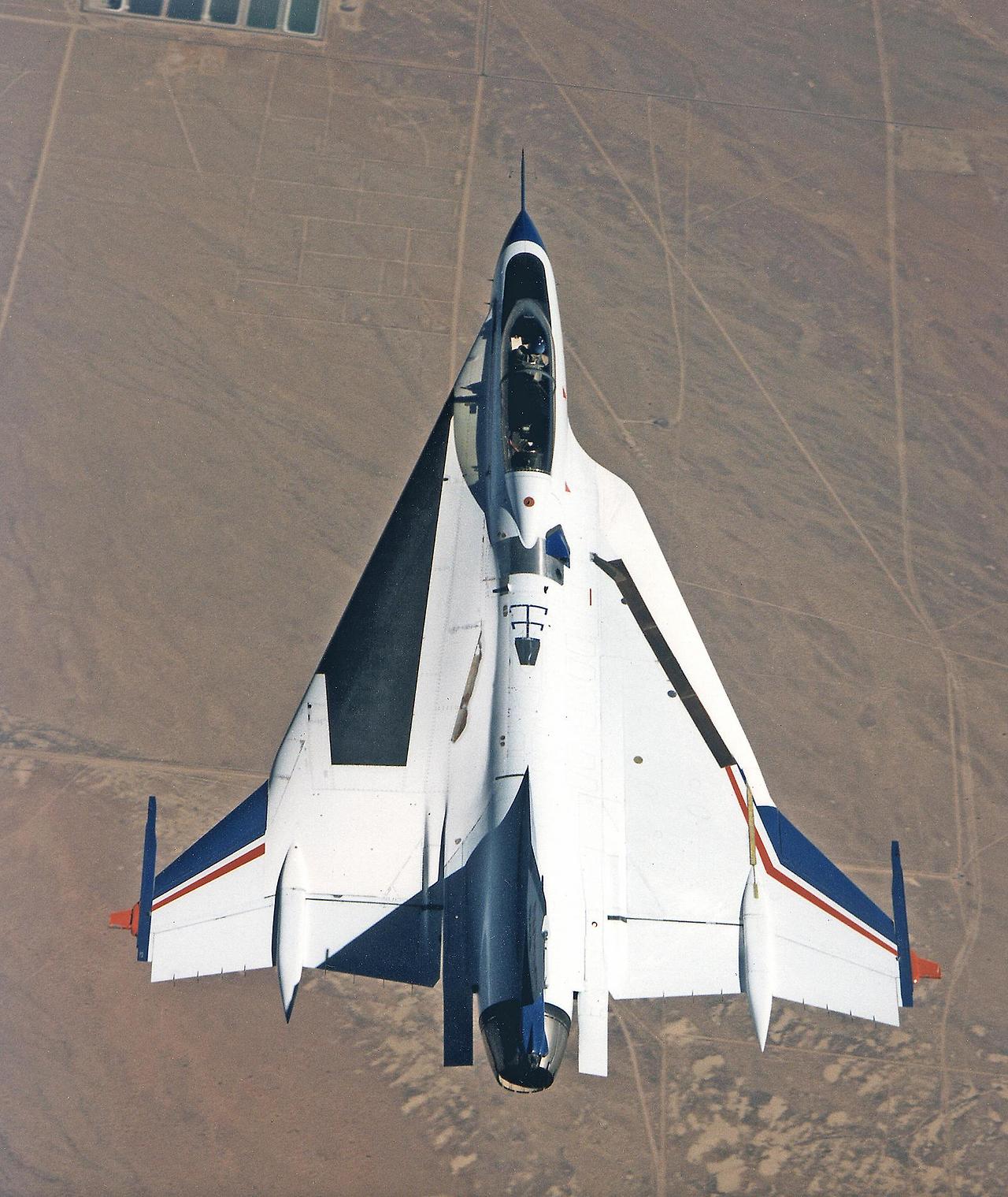 f-16xl_nasa.jpg