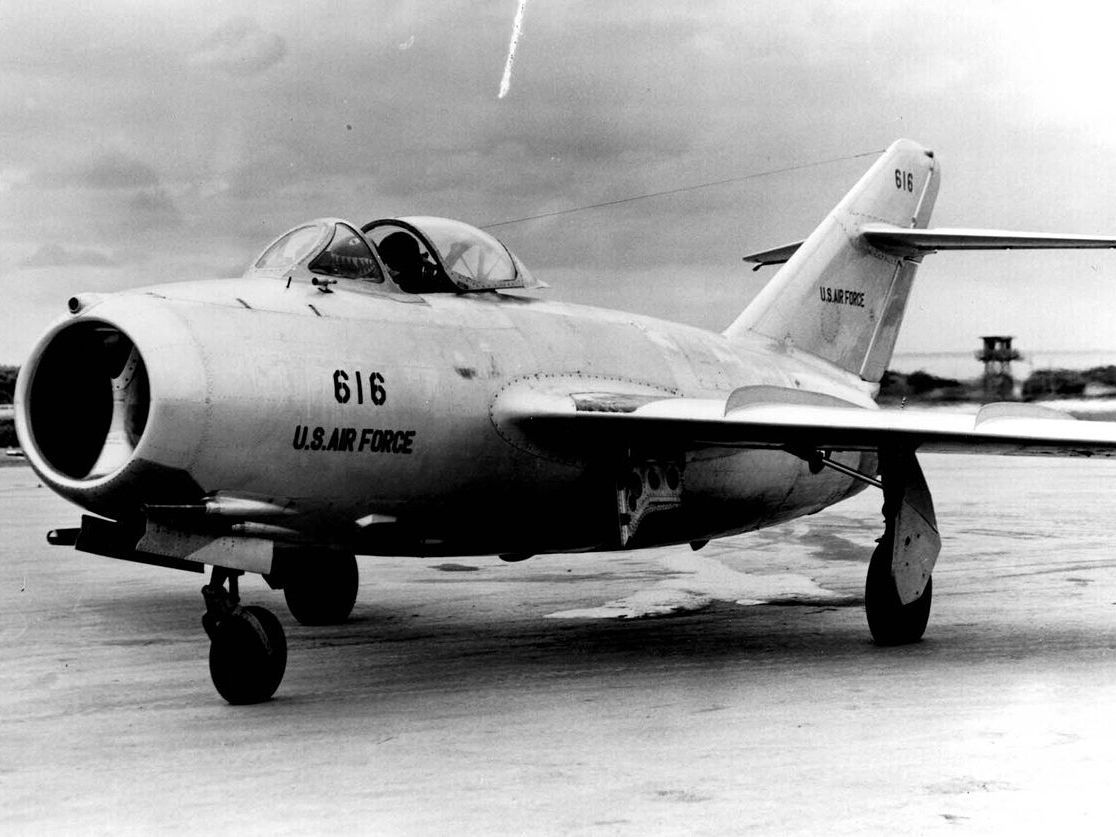 mig-15-large-56a61c593df78cf7728b64e2_thoughtCo.jpg