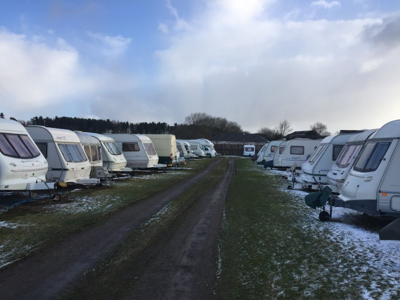 카라반 주차장.jpg