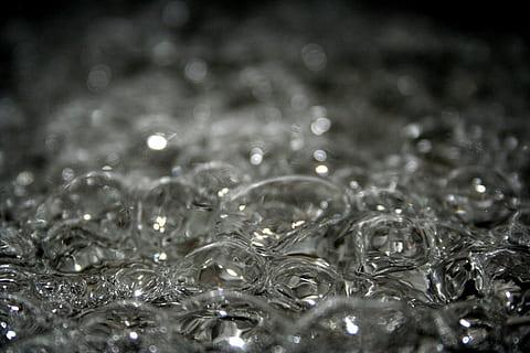 boiling-water-bubbles-cooking-water-thumbnail.jpg