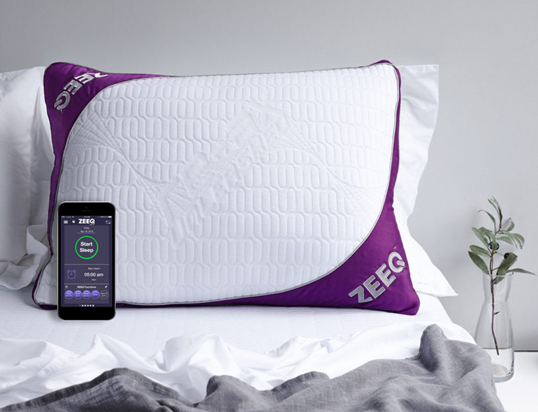 Smart-pillow-ZEEQ.jpg
