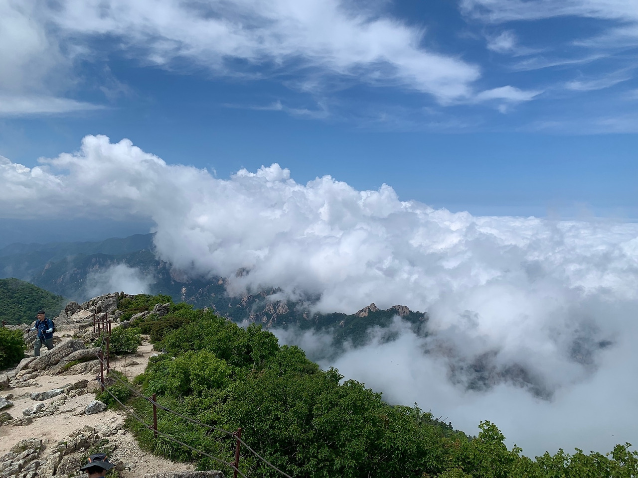 설악산 대청봉 부근.jpg