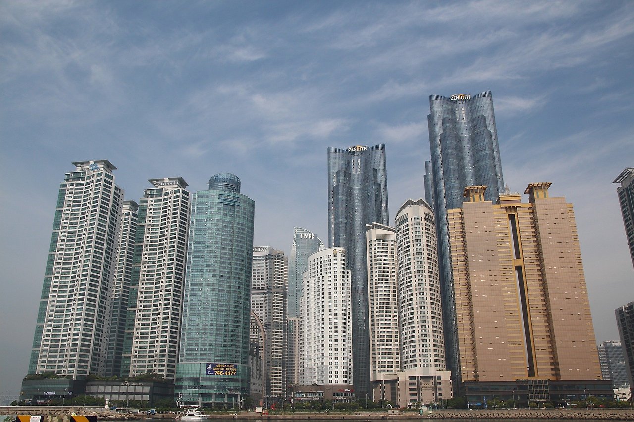 haeundae-beach-806951_1920.jpg