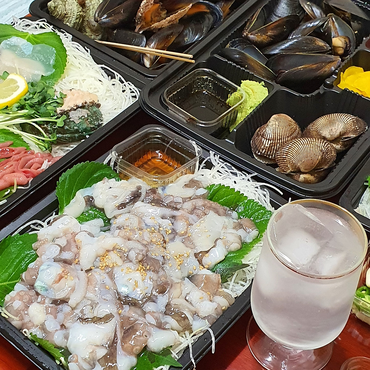 10화 테이크 아웃 산 낙지와 스카프 여인.