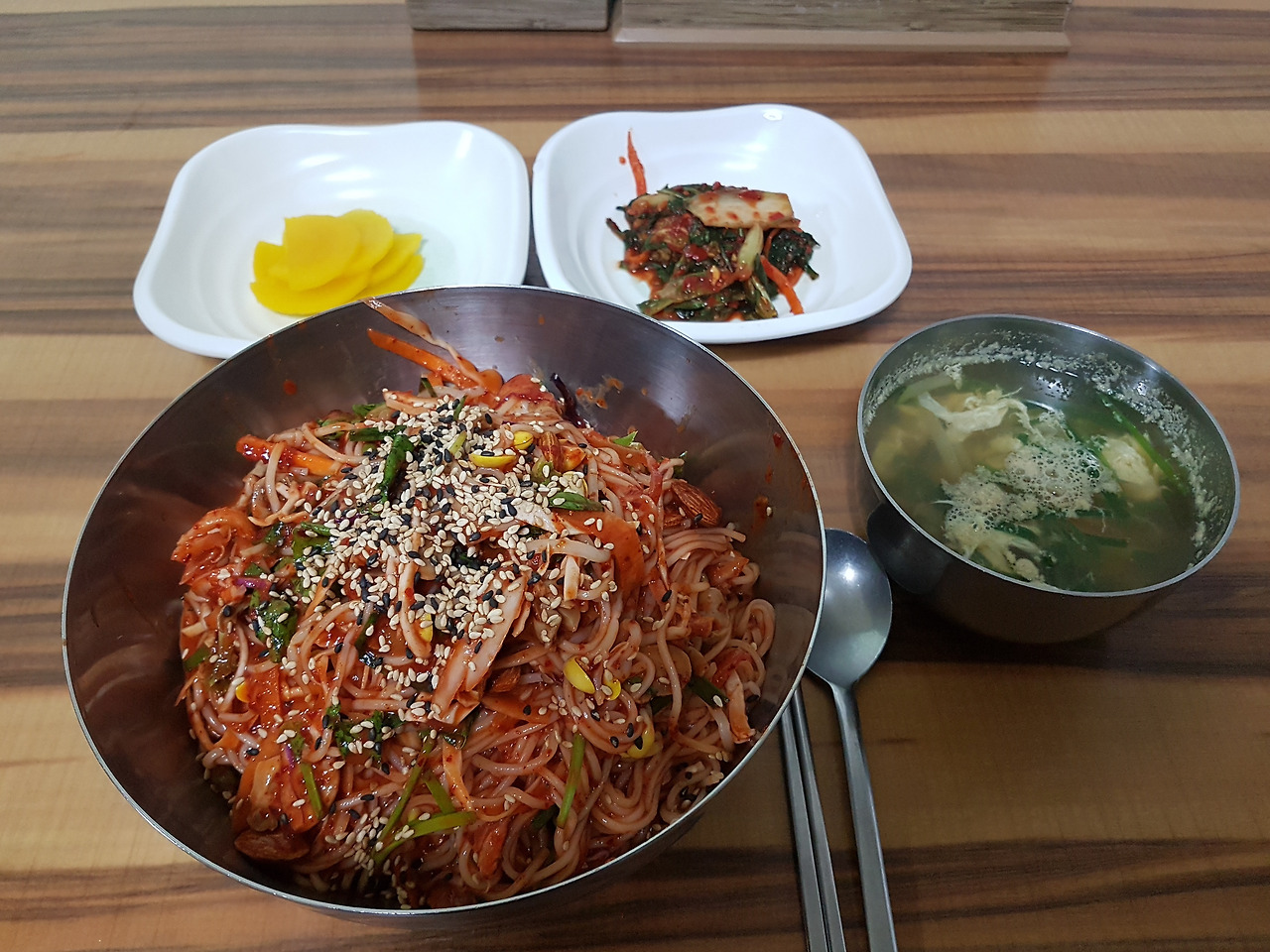 01화 국수 먹기 위해 기다려야 진심이다