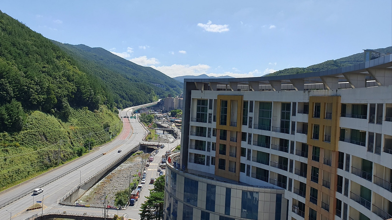 고한 도로 리조트.jpg