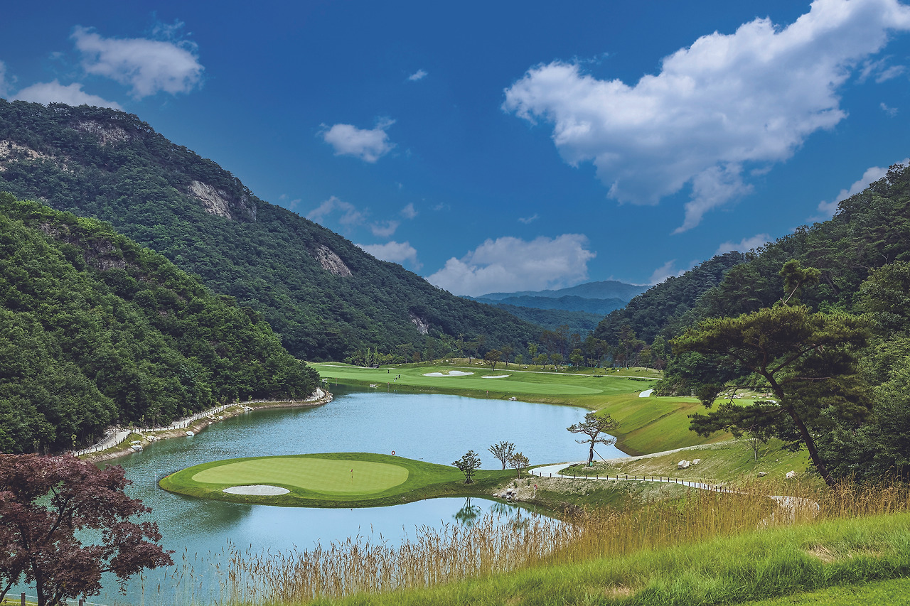 SMA_Golf Course 19 .jpg