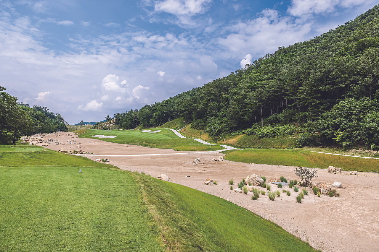 SMA_Golf Course 11_14번 웨이스트벙커.jpg