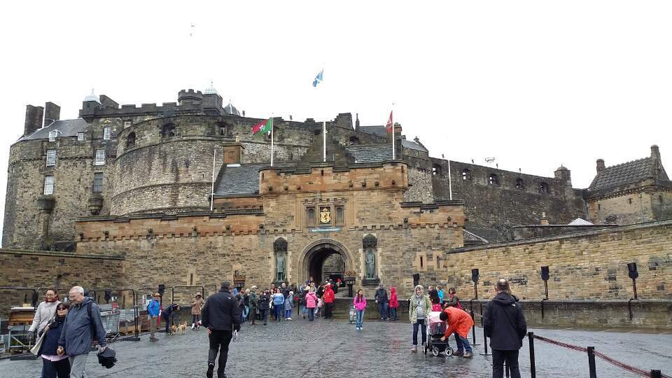 에든버러성.jpg