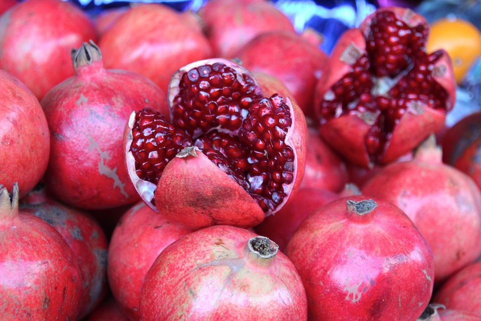 pomegranate-1028703_960_720.jpg
