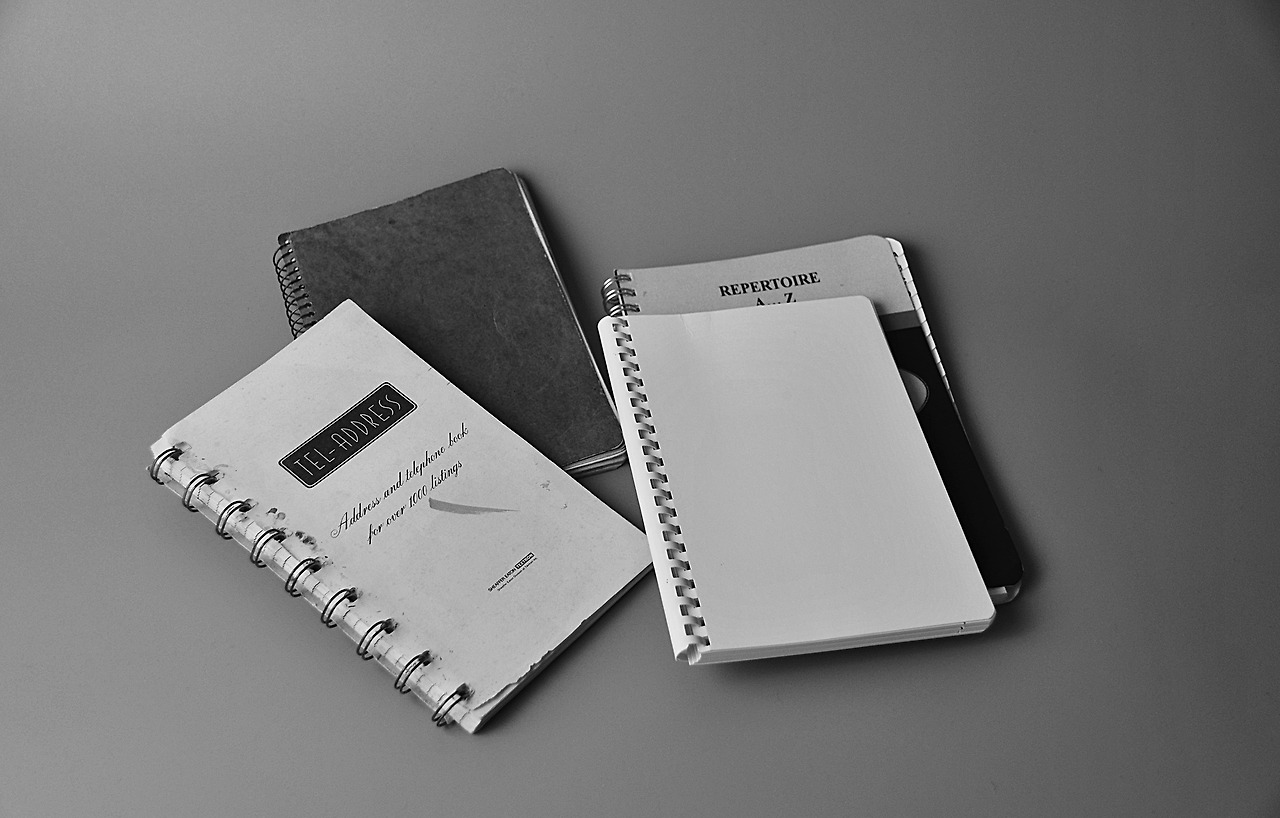 notebooks-1756168_1920.jpg