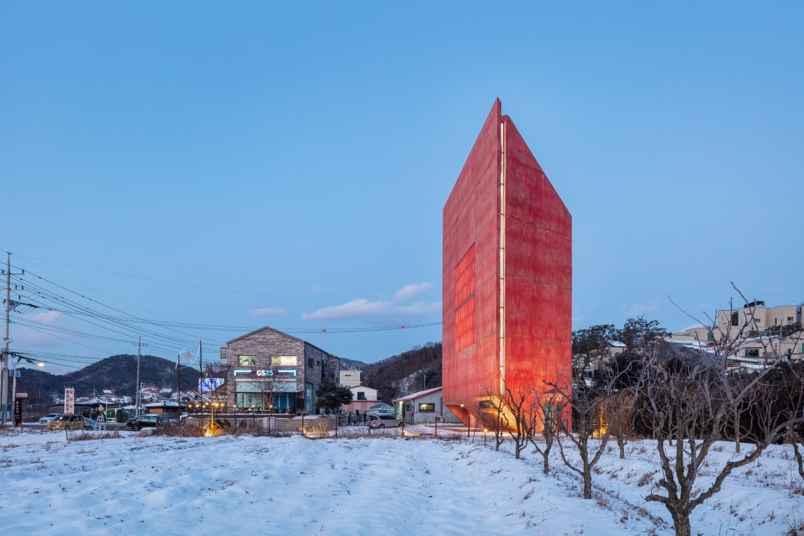 03_우측면 (Medium).jpg