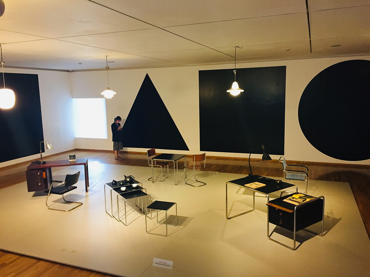 금호미술관 바우하우스와 현대생활전. 2층 전시 전경.jpg