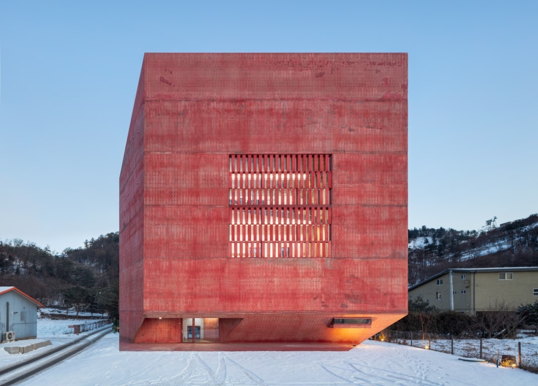 02_정면 (Medium).jpg