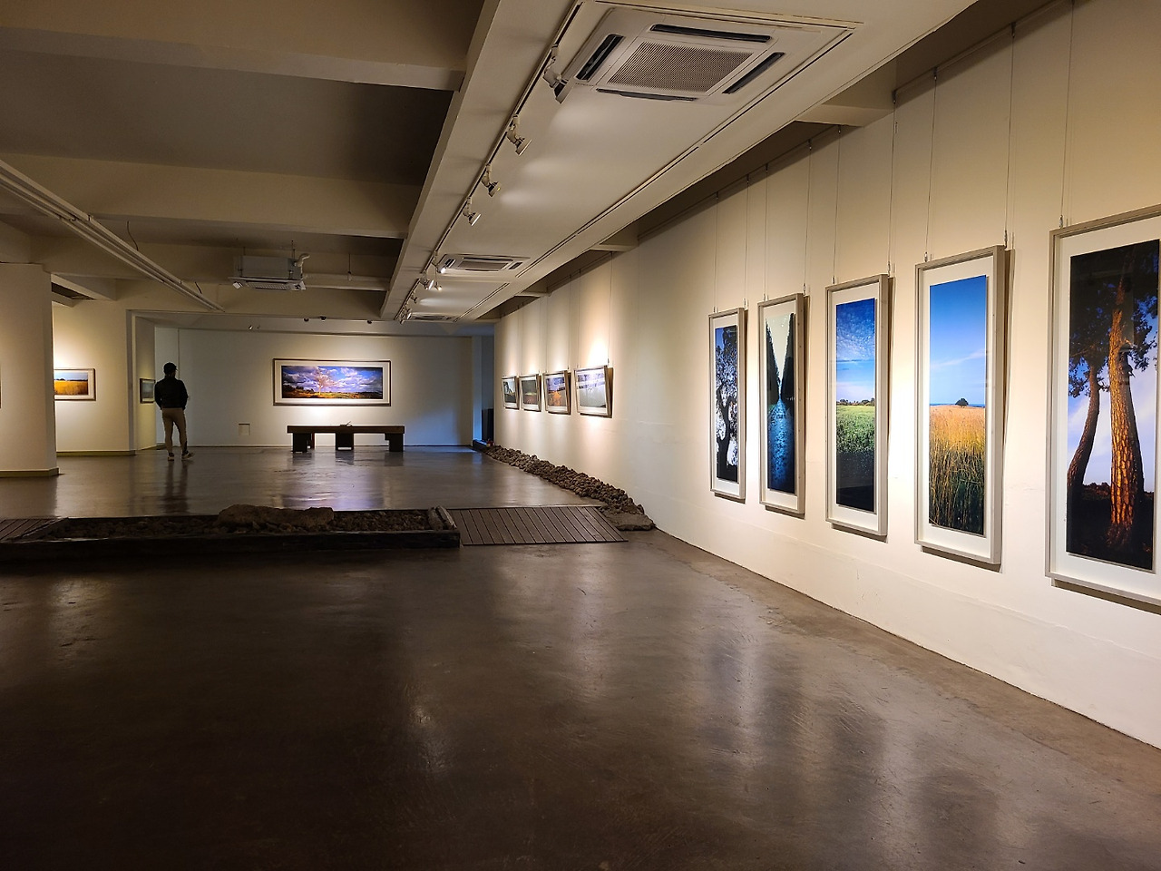 KakaoTalk_갤러리 풀샷.jpg