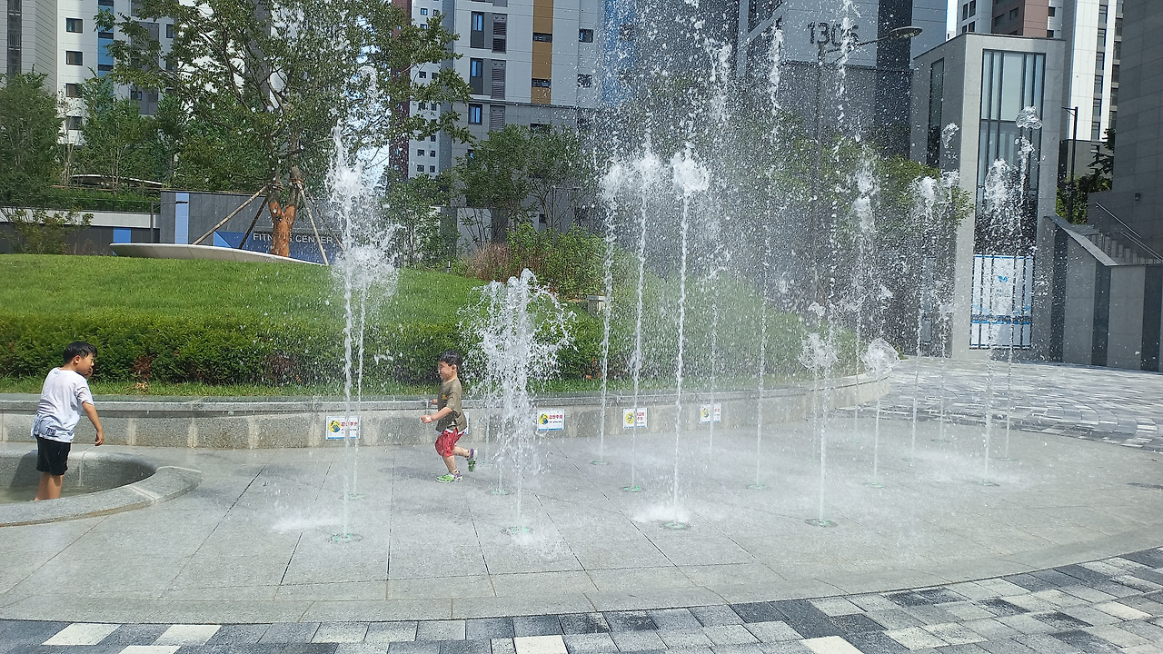 아파트 분수.jpg