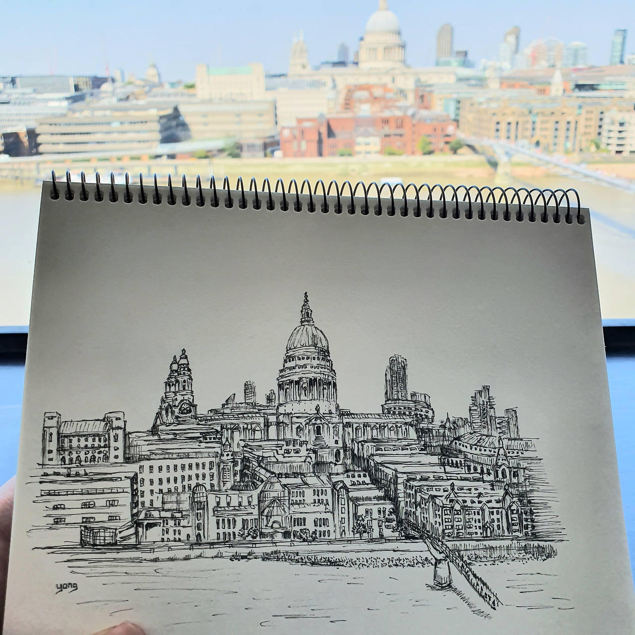 세인트폴 대성당(테이트 모던에서 그린 그림).jpg