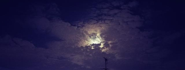 moonlight-2830170_640.jpg