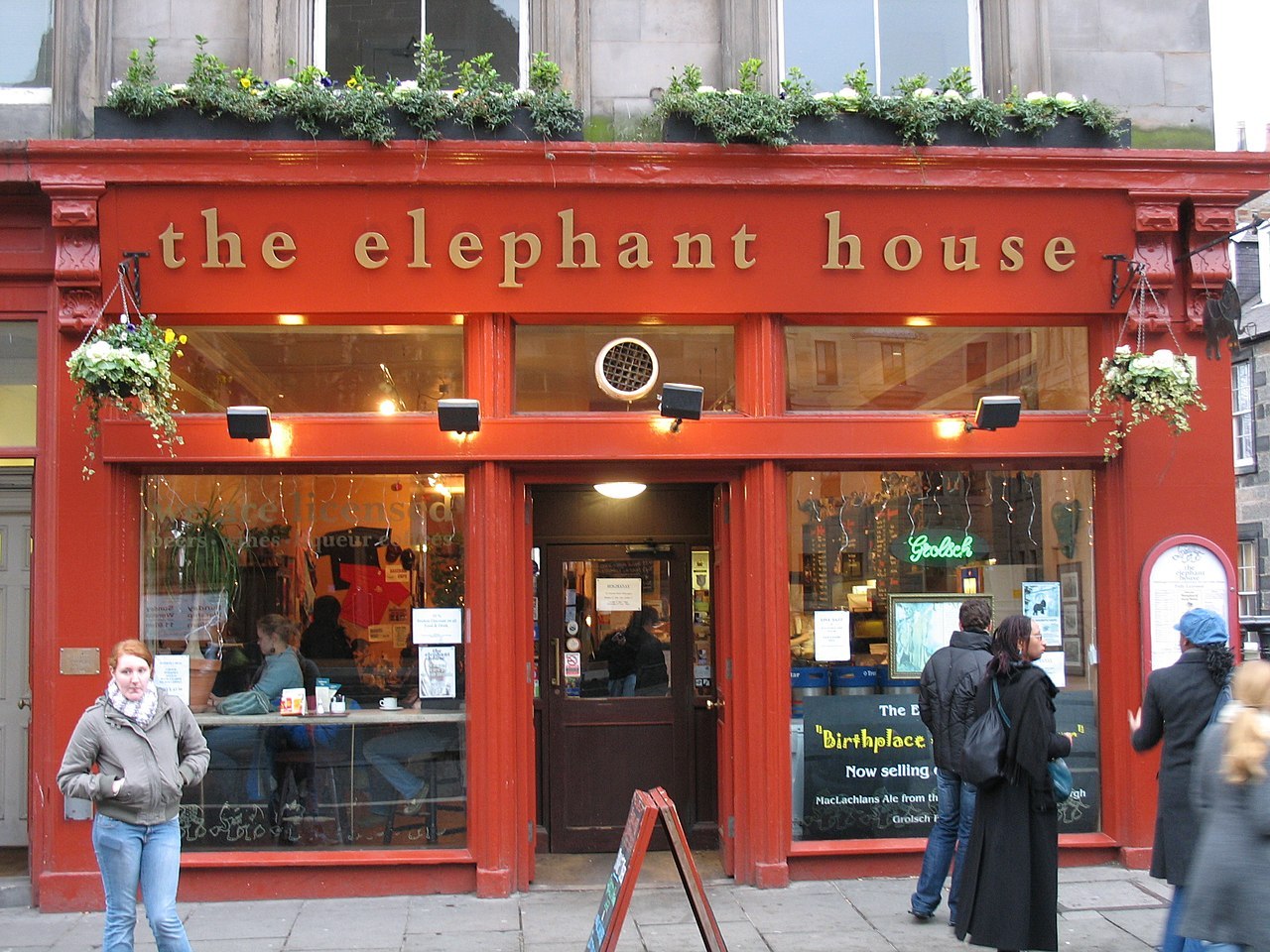 1280px-The_Elephant_House[1].jpg