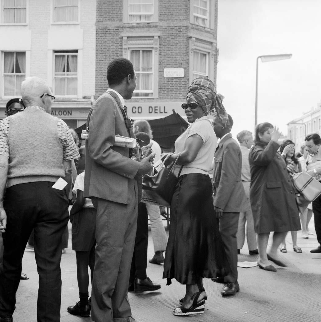 Charlie-Phillips-Portobello-Road-Notting-Hill-1974[1].jpg