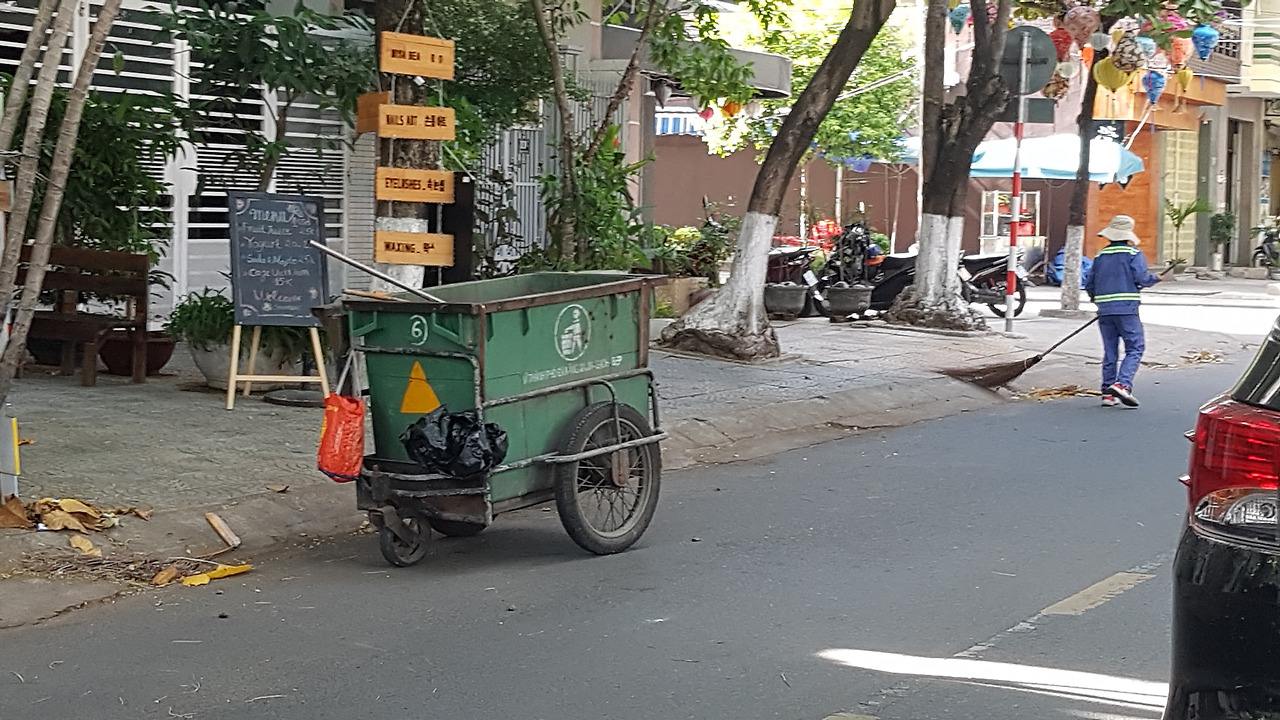 쓰레기 수레.jpg
