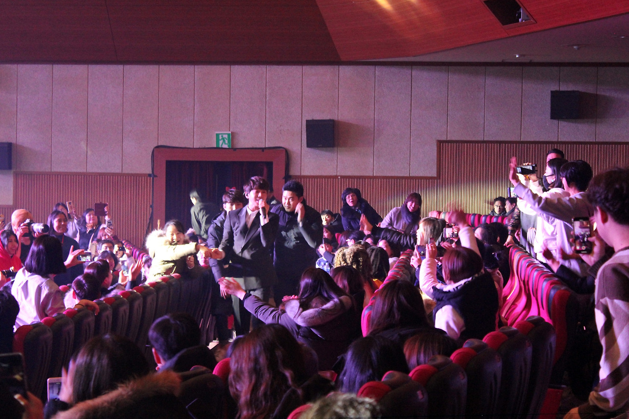 02-70(아주 작게..또는 빼냄)SL& 토크콘서트 사진 (12).jpg