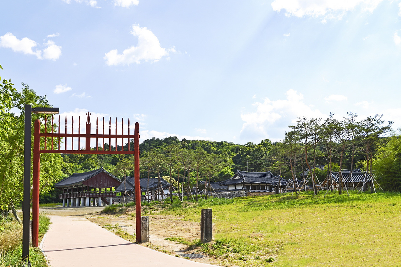 [크기변환]01 홍살문과하마비 DSC_0248_ms.jpg