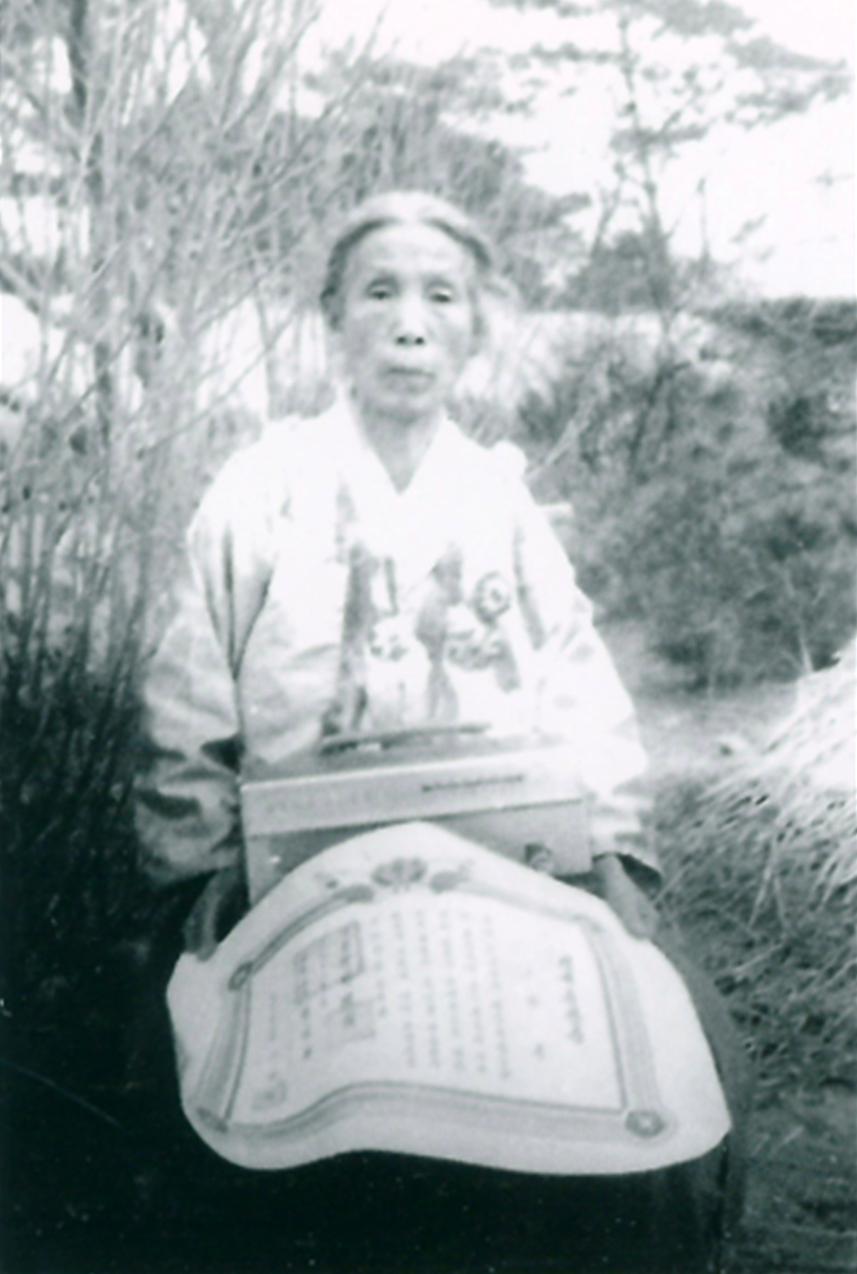 02-39_한훈의사 부인 - 복사본.jpg