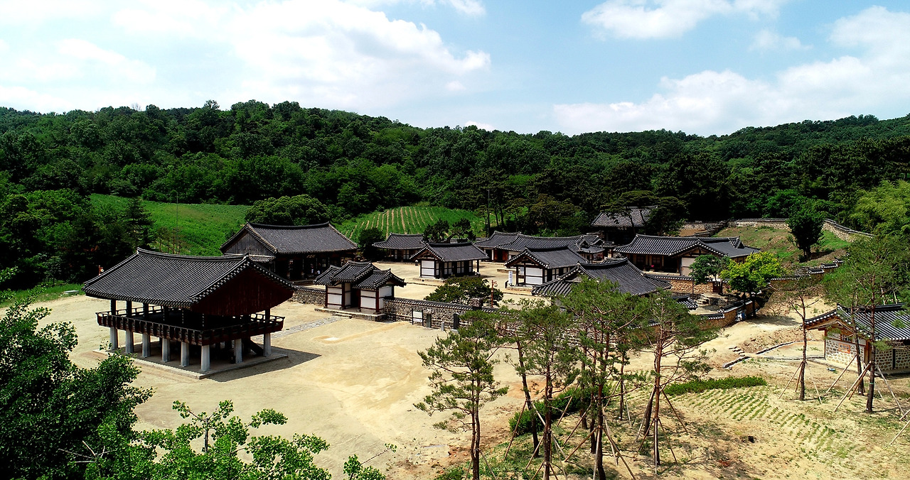 2면으로 넘길 때....돈암서원 구름 (2).jpg