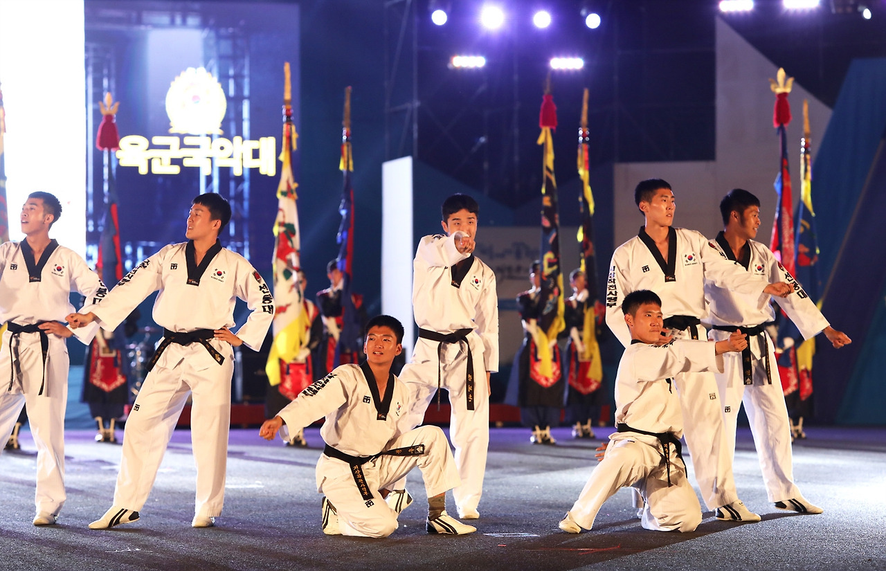 19.10.6 2020 엑스포 선포식 및 축하공연 (4).jpg