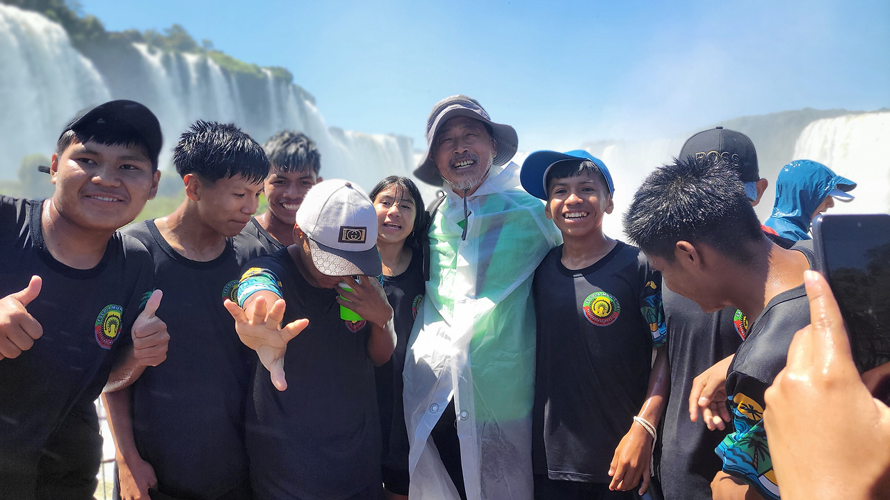 이과수 수염.jpg