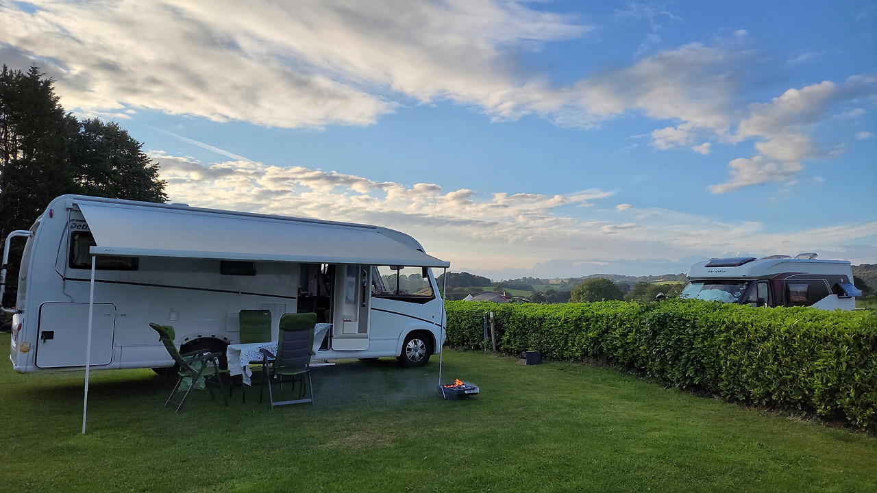 캠핑카 샤방.jpg