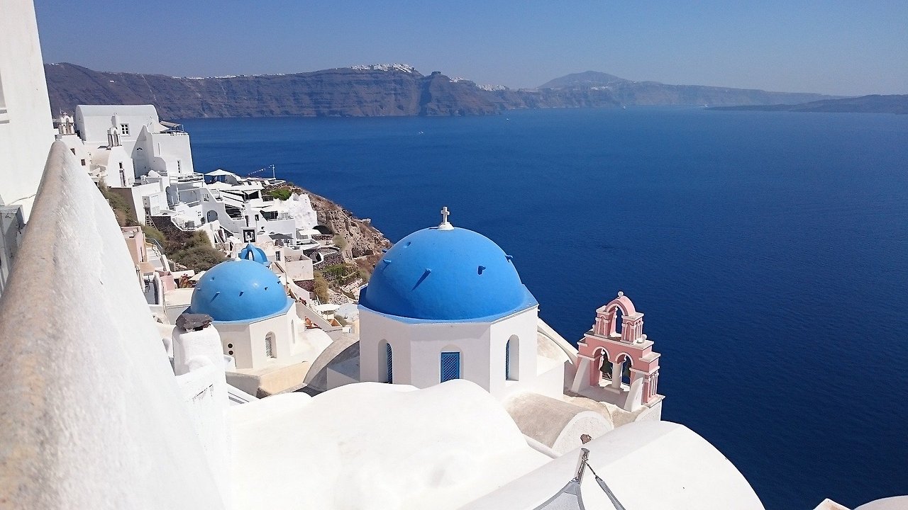 santorini-980427_1920[1].jpg