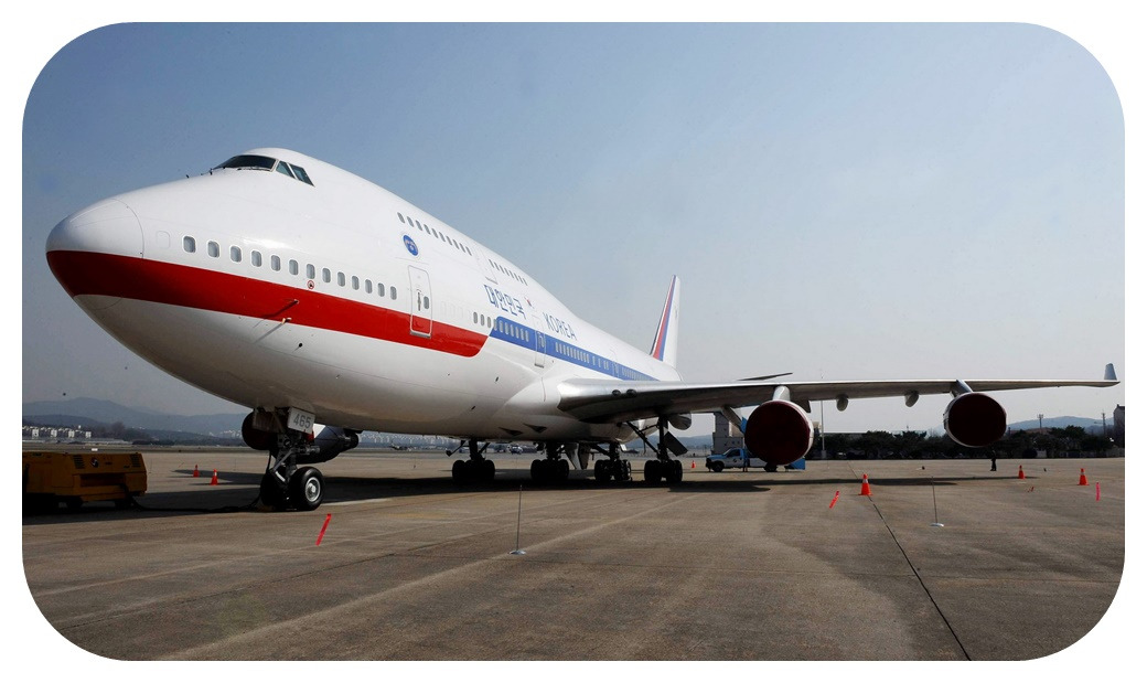 대한민국 대통령 전용기 Code One code-1 보잉 B747-400 공군 1호기.jpg
