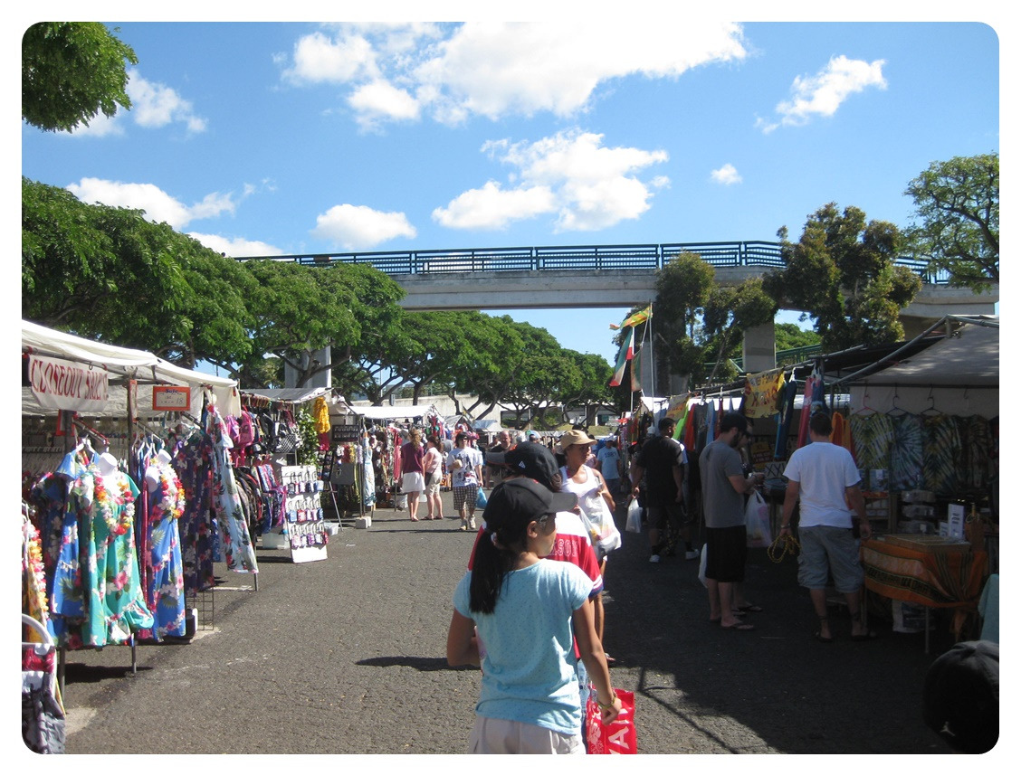 Aloha Stadium Swap Meet 알로하 스타디움 스왑 미트.jpg