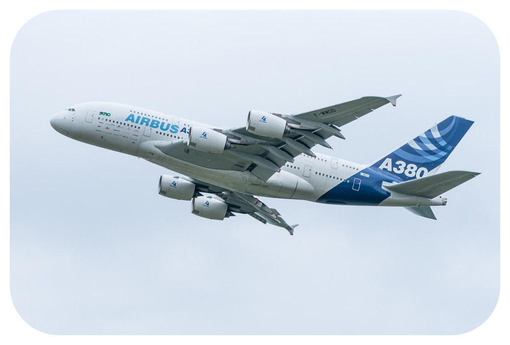 AIRBUS A380.jpg