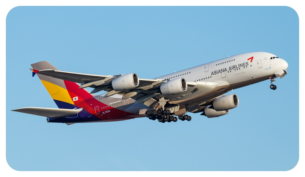 A380-800 아시아나항공 초대형 여객기 Asiana Airlines.jpg