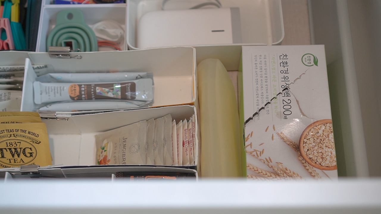 모던하우스 추천템.00_05_13_11.Still060.jpg