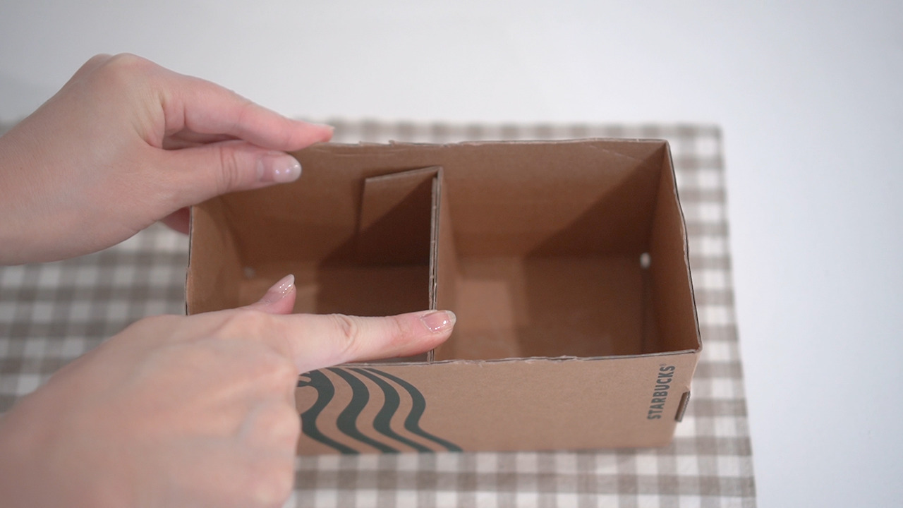 재활용 정리.00_05_14_06.Still071.jpg