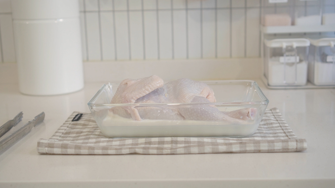 Vlog 40-Air Fryer.00_02_22_28.Still030.jpg