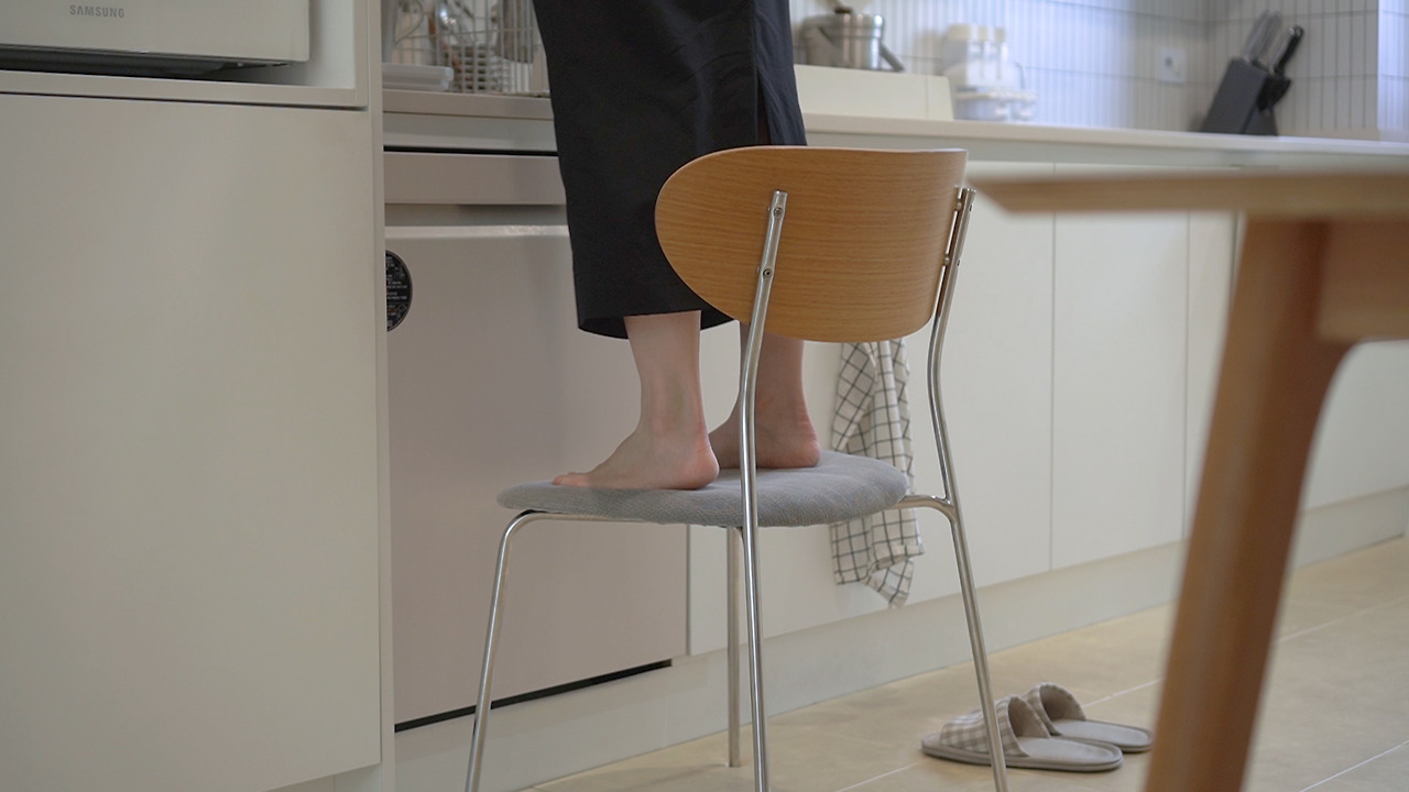 모던하우스 추천템.00_05_25_23.Still062.jpg