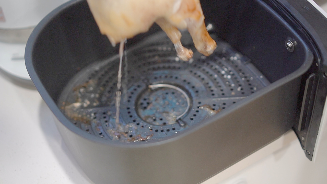 Vlog 40-Air Fryer.00_02_54_29.Still038.jpg