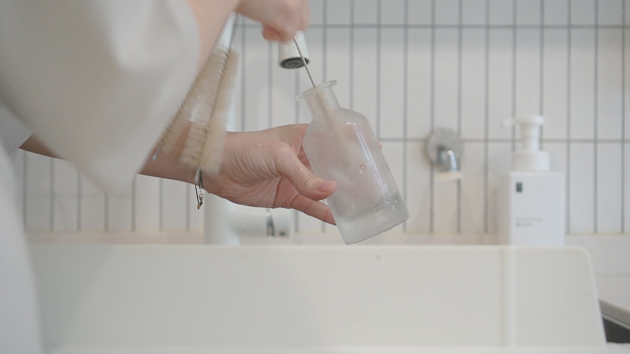 vlog 43- 다이소 생활편리템.00_02_32_01.Still034.jpg