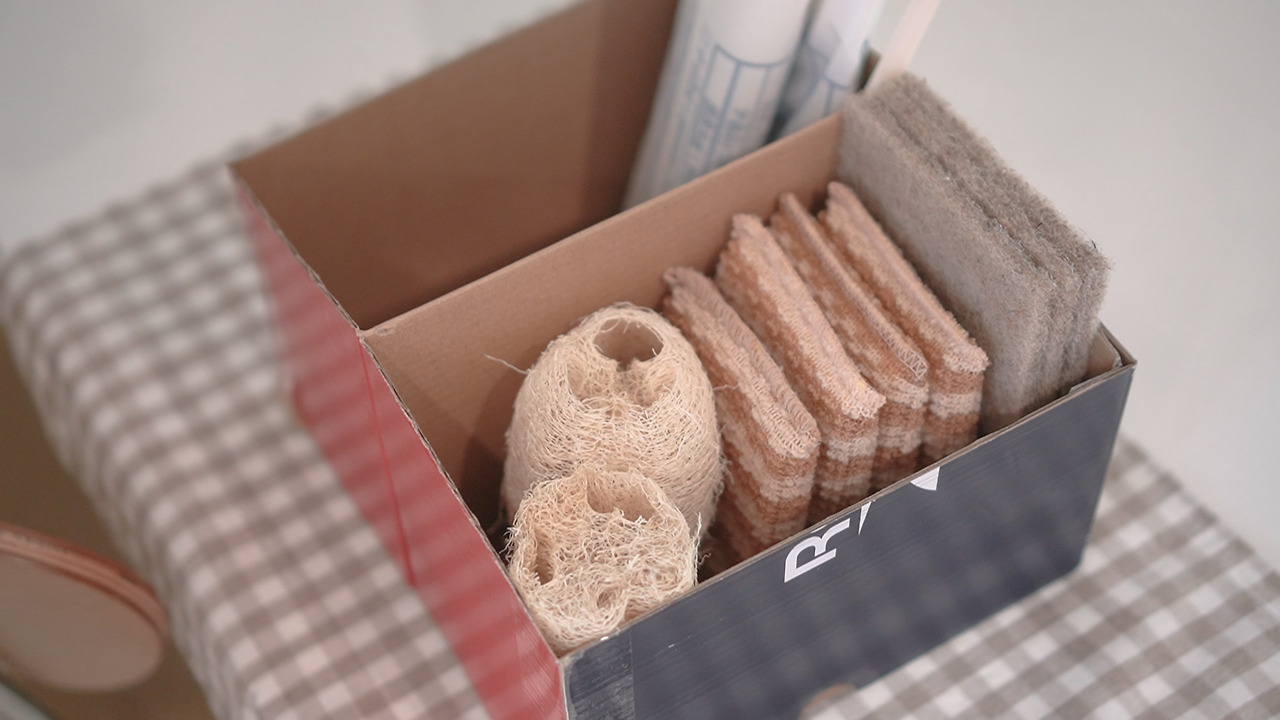 재활용 살림.00_07_25_14.Still097.jpg