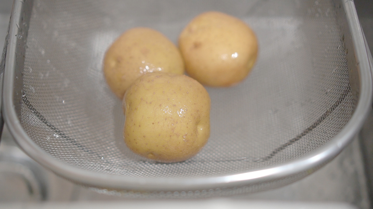 Vlog 40-Air Fryer.00_03_13_16.Still044.jpg