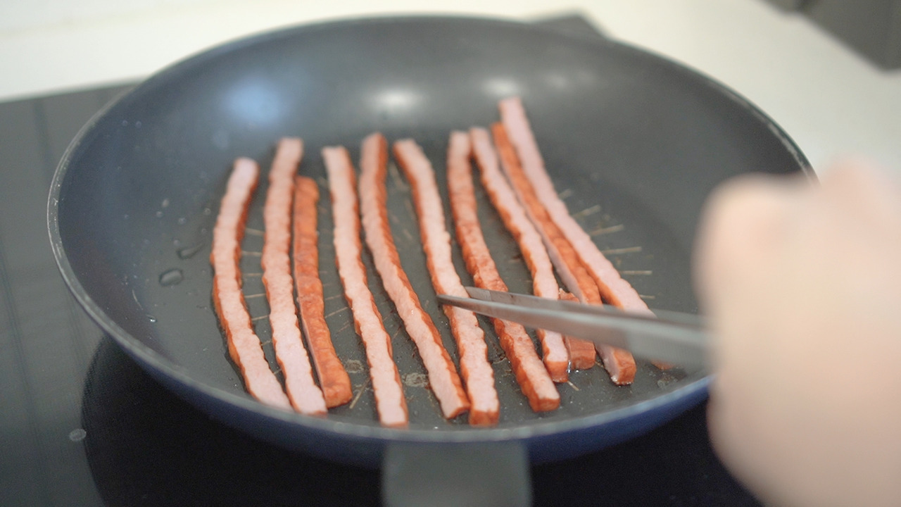 다이소 친환경.00_06_31_24.Still104.jpg