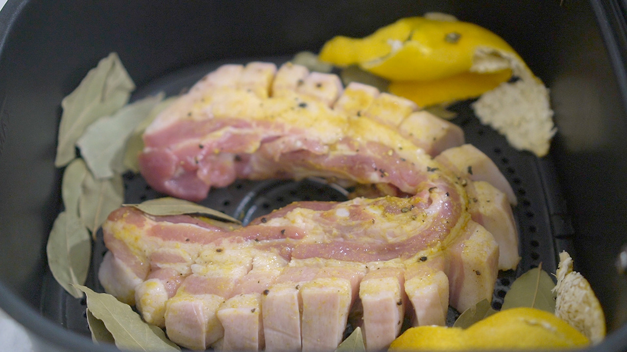 Vlog 40-Air Fryer.00_07_40_10.Still094.jpg