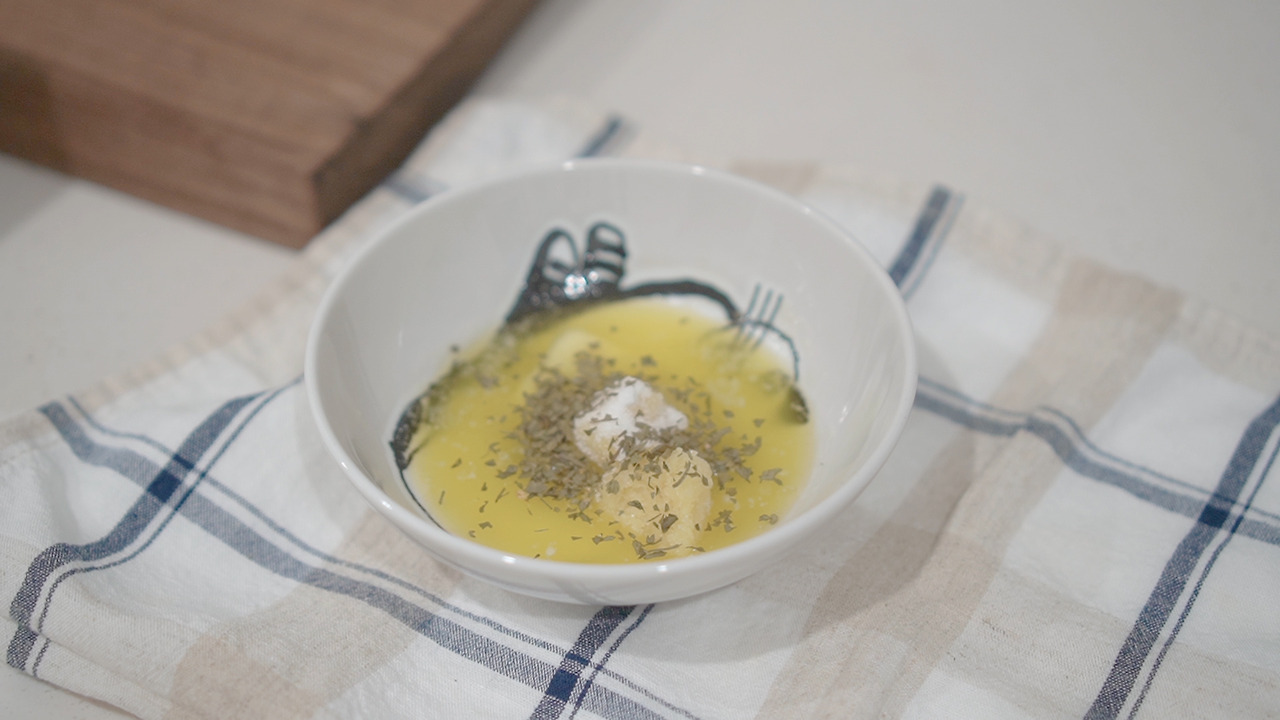 Vlog 40-Air Fryer.00_09_45_09.Still120.jpg