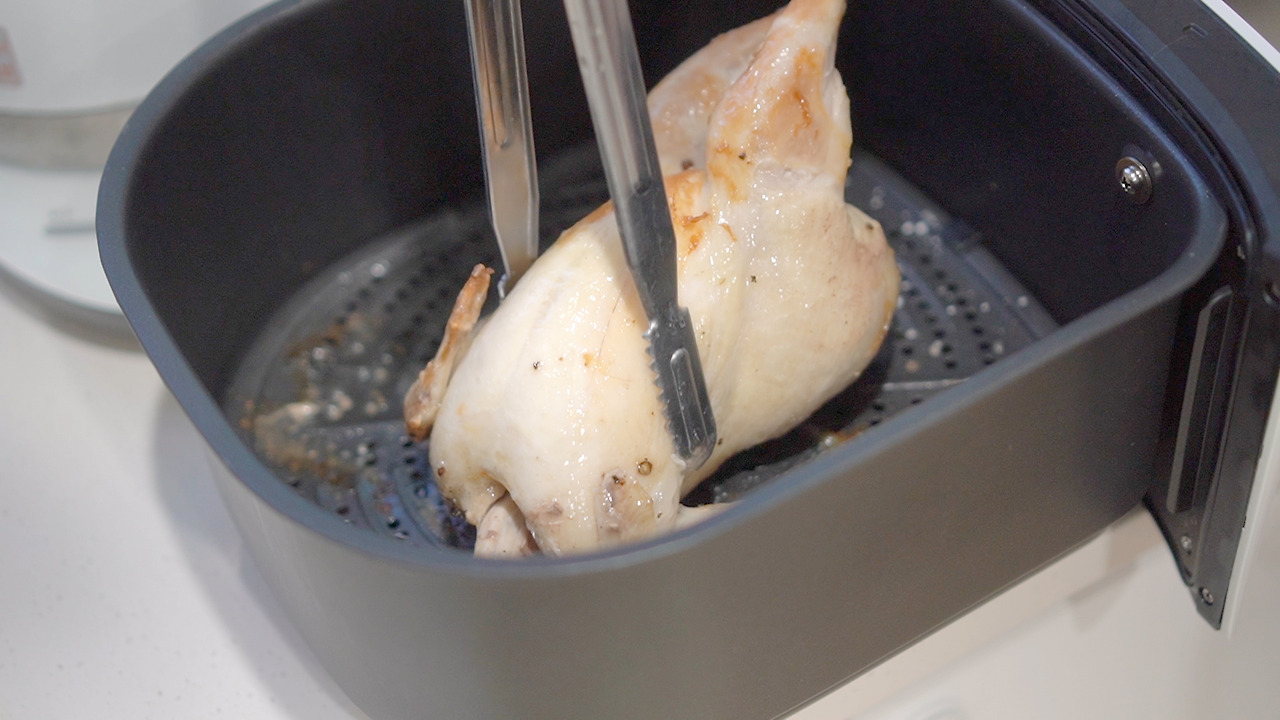 Vlog 40-Air Fryer.00_02_53_23.Still037.jpg